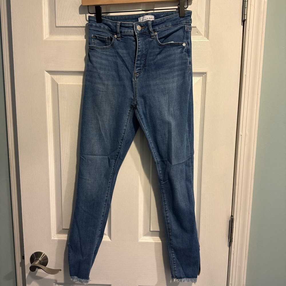LOFT Women's Skinny Jeans in Blue